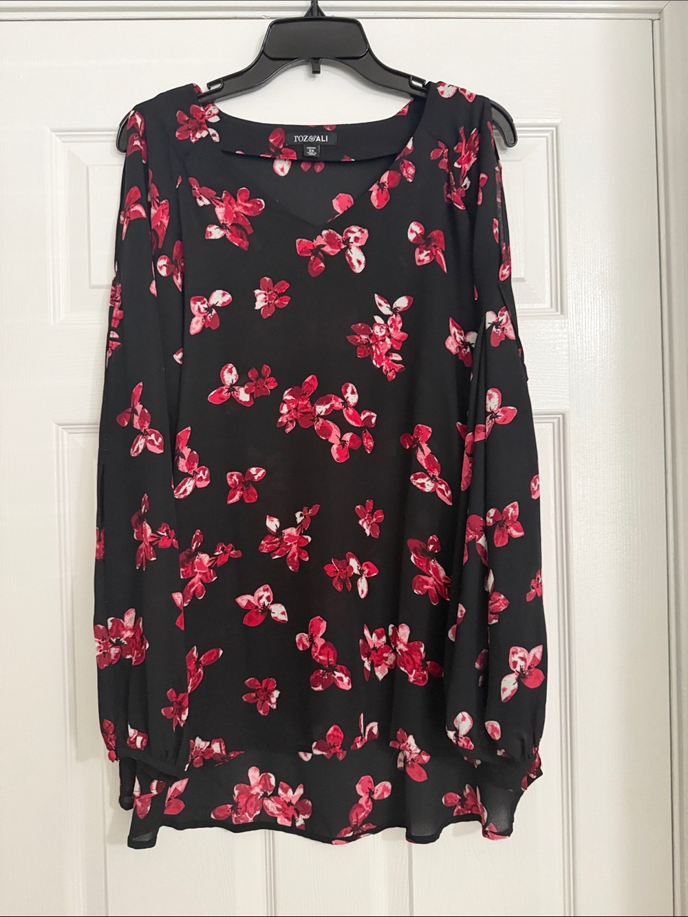 Roz & Ali Black Floral Cold-Shoulder Blouse with red floral print